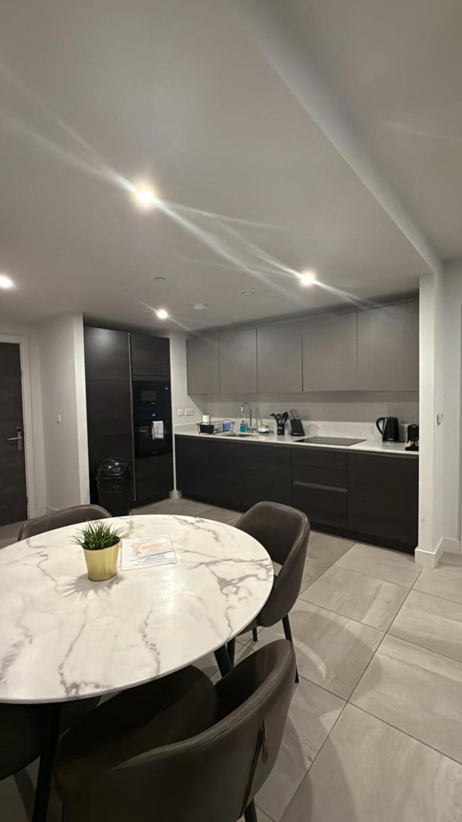 Mercian Luxury Apartments: City Centre Living with Rooftop Terrace Birmingham Exterior photo
